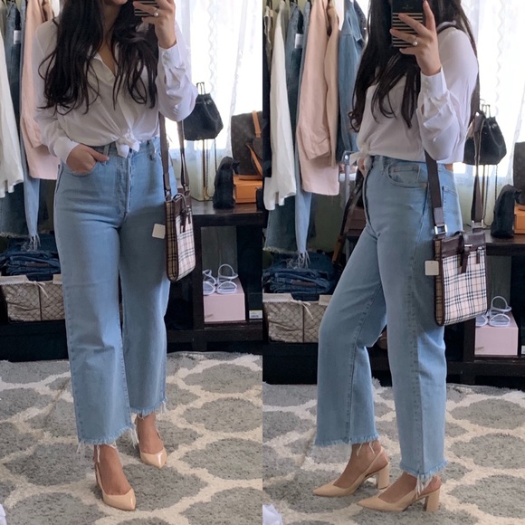 - 🥰Pretty🥰BURBERRY BEIGE CROSSBODY - Picture 2 of 16